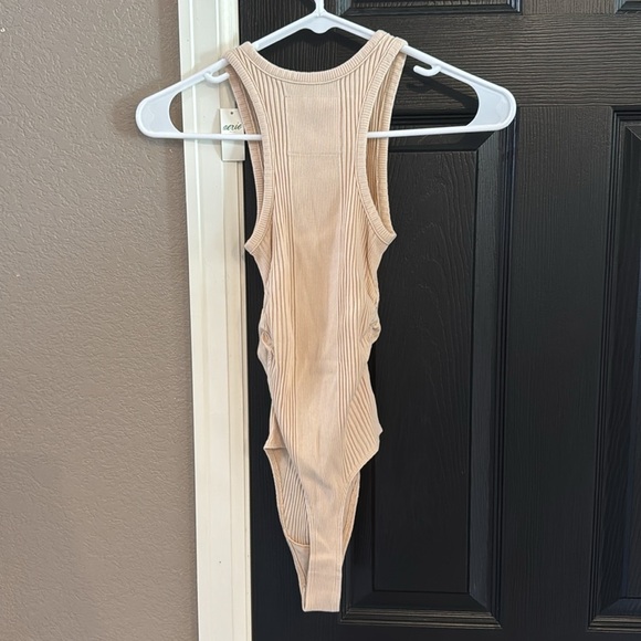 Cream Ribbed Bodysuit with High Neckline - Picture 3 of 4